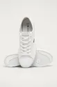 fehér Lacoste sportcipő