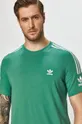 zielony adidas Originals - T-shirt FM3799