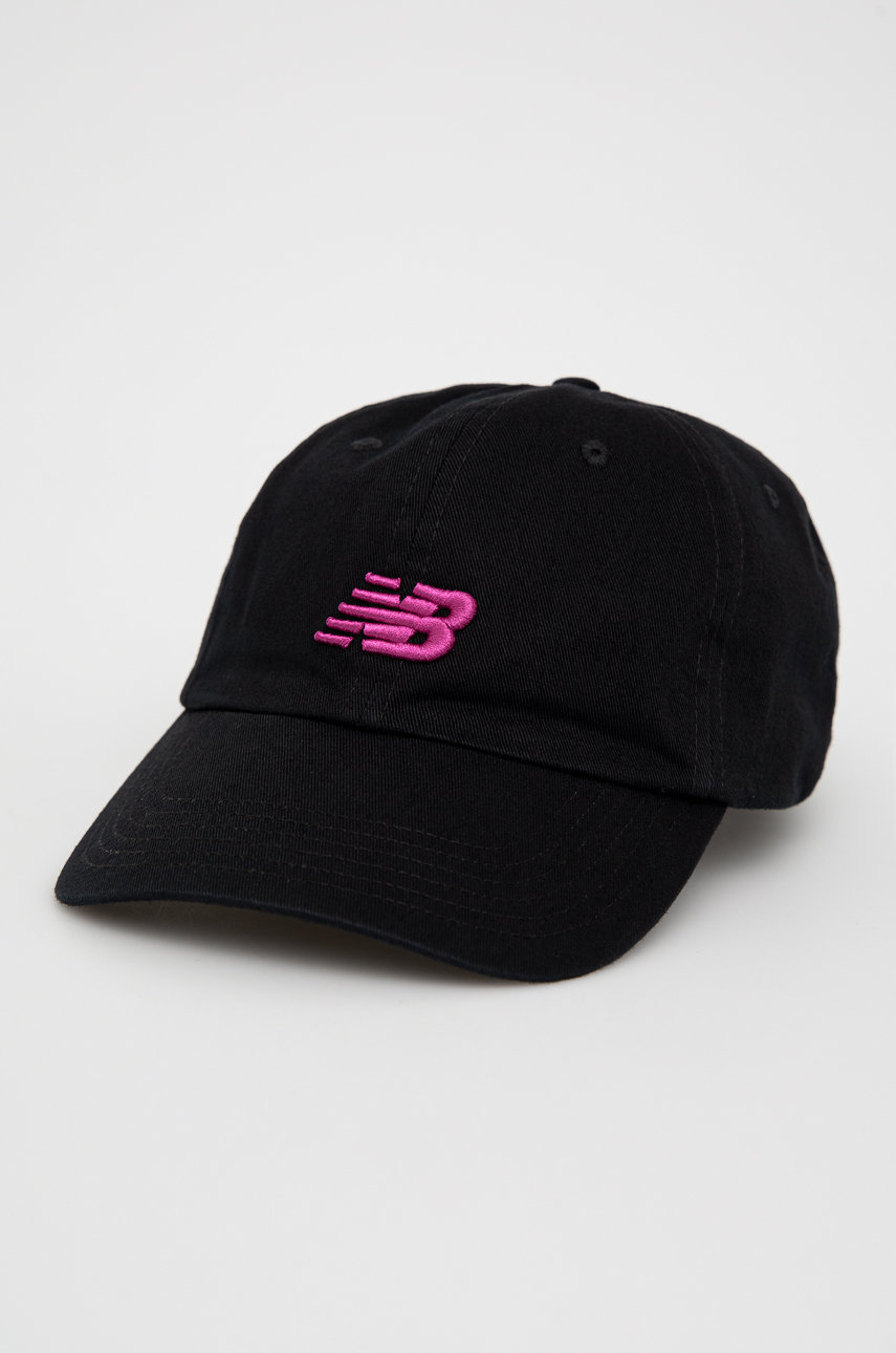 black New Balance beanie Women’s