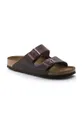 Δερμάτινες παντόφλες Birkenstock Arizona καφέ