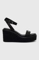 črna Usnjeni sandali Calvin Klein Ženski