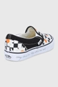 Кеди Vans Ua Classic Slip-on  Халяви: Текстильний матеріал Внутрішня частина: Текстильний матеріал Підошва: Синтетичний матеріал