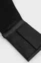 Peňaženka a kožený obal na karty Emporio Armani  Podšívka: 100% Polyester Základná látka: 100% Prírodná koža