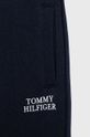 Dětské bavlněné kalhoty Tommy Hilfiger  Hlavní materiál: 100% Bavlna Stahovák: 95% Bavlna, 5% Elastan