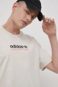 μπεζ Βαμβακερό μπλουζάκι adidas Originals