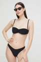 Bikini top United Colors of Benetton  Υλικό 1: 85% Πολυαμίδη, 15% Σπαντέξ Υλικό 2: 82% Πολυαμίδη, 18% Σπαντέξ