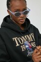 Mikina Tommy Jeans černá DW0DW15061.PPYX
