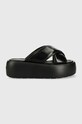 Calvin Klein klapki skórzane BUBBLE SLIDE - PAT 5-8 cm czarny HW0HW01469