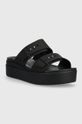 Παντόφλες Crocs Brooklyn Low Wedge Sandal Brooklyn Low Wedge Sandal 207431.001 μαύρο SS23