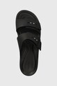 Παντόφλες Crocs Brooklyn Low Wedge Sandal Brooklyn Low Wedge Sandal μαύρο 207431.001