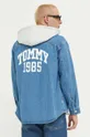 Τζιν μπουφάν Tommy Jeans  Κύριο υλικό: 100% Βαμβάκι Φόδρα κουκούλας: 100% Πολυεστέρας