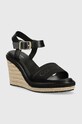 Calvin Klein sandały WEDGE 70HH - HE HW0HW01499 czarny SS23