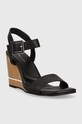 Tommy Hilfiger sandały HARDWARE WEDGE SANDAL FW0FW07074 czarny SS23
