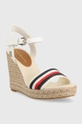 Sandále Tommy Hilfiger CORPORATE WEDGE béžová