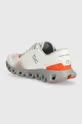 Παπούτσια για τρέξιμο On-running Cloud X 3  Κύριο υλικό: Συνθετικό ύφασμα Πάνω μέρος: Συνθετικό ύφασμα, Υφαντικό υλικό Εσωτερικό: Υφαντικό υλικό