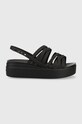 Crocs sandali Brooklyn Strappy Low Wedge platform nero 206751.001