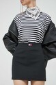 Sukňa Tommy Jeans s elastanom čierna DW0DW15389.PPYX