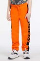 Detské bavlnené tepláky Guess L3RQ24.KA6R3.PPYX oranžová