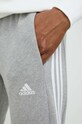 Bavlněné tepláky adidas šedá IC9407