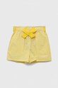 Παιδικό βαμβακερό σορτς United Colors of Benetton εμπριμέ κίτρινο 47KTG9017.P.SEASONAL