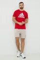 Хлопковая футболка adidas красный