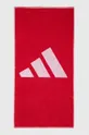 czerwony adidas Performance ręcznik Unisex