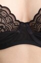 Scandale sutien negru BBC003