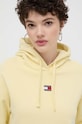 Bavlněná mikina Tommy Jeans žlutá DW0DW17326