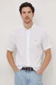 Bombažna srajca Tommy Hilfiger bela