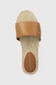 marrone Tommy Hilfiger infradito in pelle SIMPLE LEATHER FLAT ESP SANDAL