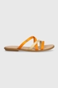 pomarańczowy Tommy Hilfiger klapki TH STRAP FLAT SATIN SANDAL Damski