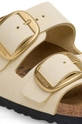 Natikači iz nubuka Birkenstock Arizona Big Buckle <p>Zunanjost: Nubuk usnje Notranjost: Semiš usnje Podplat: Sintetični material</p>