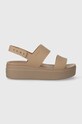 Παντόφλες Crocs Brooklyn Low Wedge 206453.2EL μπεζ SS24