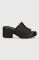 Παντόφλες Crocs Brooklyn Slide Heel μαύρο
