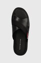Tommy Hilfiger klapki skórzane CORE LTH CRISS C SANDAL czarny FM0FM05010