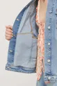 Chiara Ferragni giacca di jeans PUNK