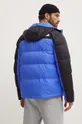 Пухова куртка The North Face M Himalayan Light Down Hoodie Основний матеріал: 100% Поліамід Підкладка: 100% Поліестер Наповнювач: 75% Пух, 25% Пір'я Наповнювач капюшону: 100% Поліестер