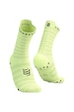 Nogavice Compressport Pro Racing Socks v4.0 Ultralight Run High - White/Alloy Tek zelena XU00050B