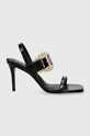 Sandali Versace Jeans Couture Emily Imitacija lakiranega usnja črna 76VA3S71.ZS539.899
