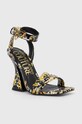 Sandale Versace Jeans Couture Kirsten iznad 8 cm crna 76VA3S36.ZS366.G89