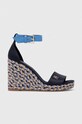 Sandale Tommy Hilfiger COLORFUL HIGH WEDGE SATIN SANDAL tekstil mornarsko plava FW0FW07914