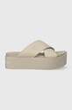 Calvin Klein Jeans klapki skórzane FLATFORM CROSS MG UC 5-8 cm beżowy YW0YW01349