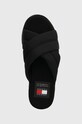 Šľapky Tommy Jeans TJW LETTERING FLATFORM SANDAL čierna EN0EN02465