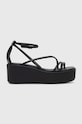 Kožené sandále Calvin Klein WEDGE SANDAL 30 LTH usňová koža čierna HW0HW01949