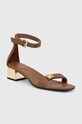 Dkny sandały skórzane Ella słupek brązowy K1480996.BRN