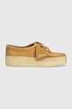 Мокасини от набук Clarks Originals Wallabee Cup платформа кафяв 26176566