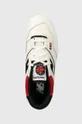 alb New Balance sneakers din piele 550