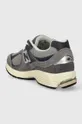 Sneakers boty New Balance 2002 Svršek: Textilní materiál, Semišová kůže Vnitřek: Textilní materiál Podrážka: Umělá hmota