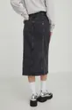 Rifľová sukňa Tommy Jeans 98 % Recyklovaná bavlna, 2 % Recyklovaný elastan