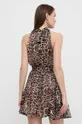Платье Guess ROMANA Основной материал: 98% Полиэстер, 2% Металлическое волокно Подкладка: 100% Полиэстер